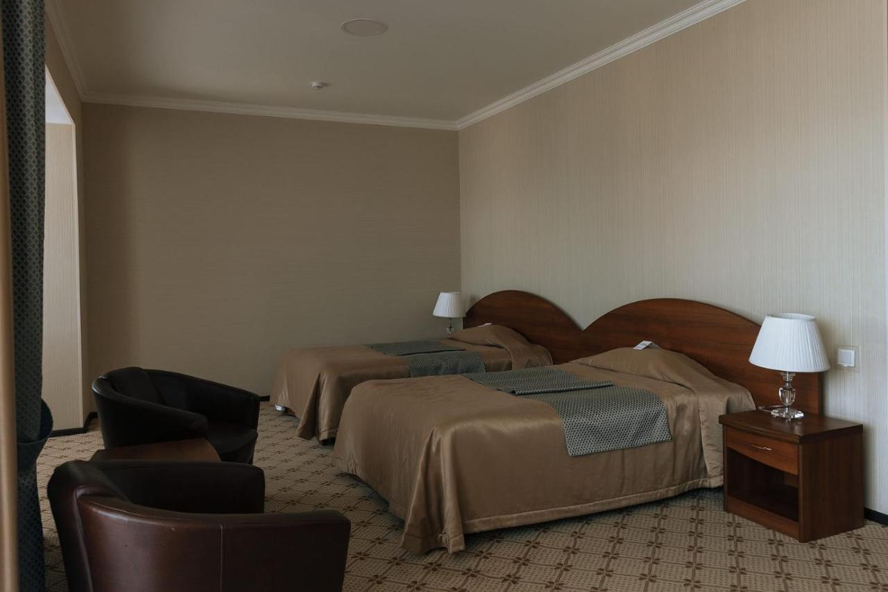 Medeu Hotel Kostanay Exterior photo