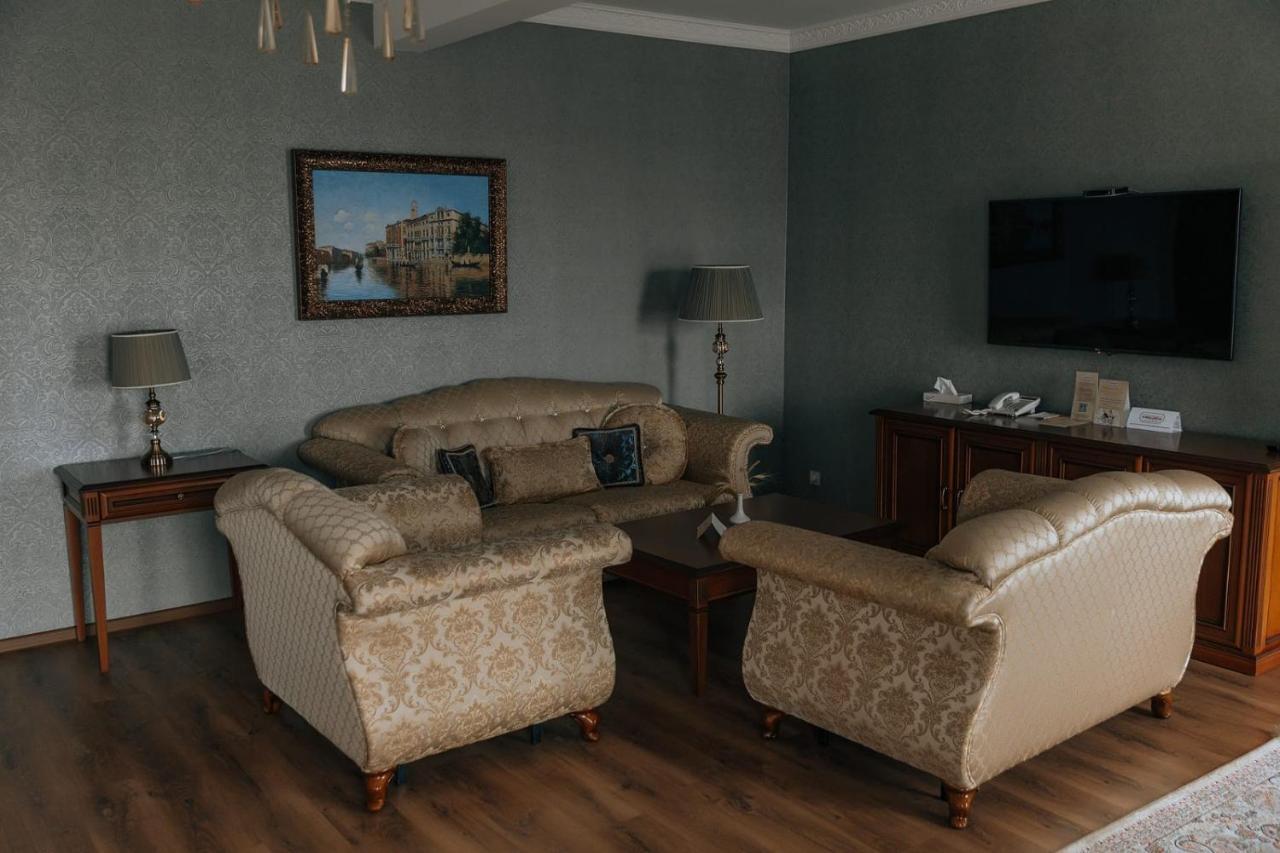 Medeu Hotel Kostanay Exterior photo